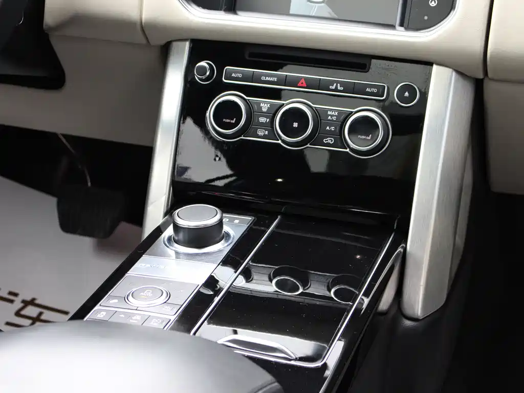 Land Rover Range Rover 2016 — фото 11