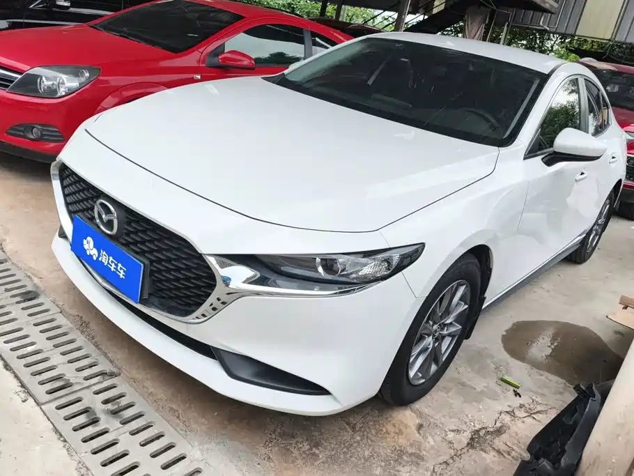 Mazda 3 Axela 2023