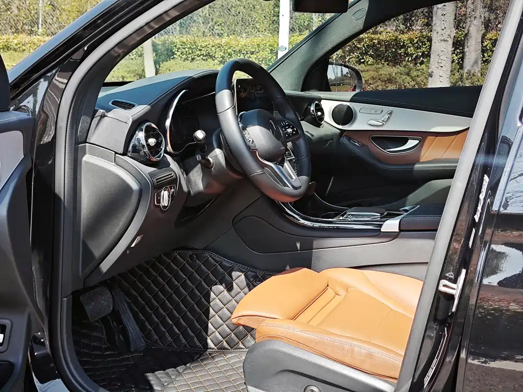 Mercedes-Benz GLC Coupe 2023 — фото 11
