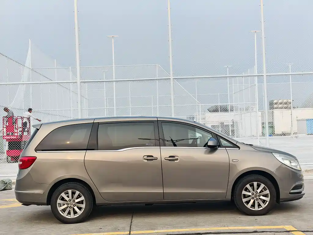 Buick GL8 2018
