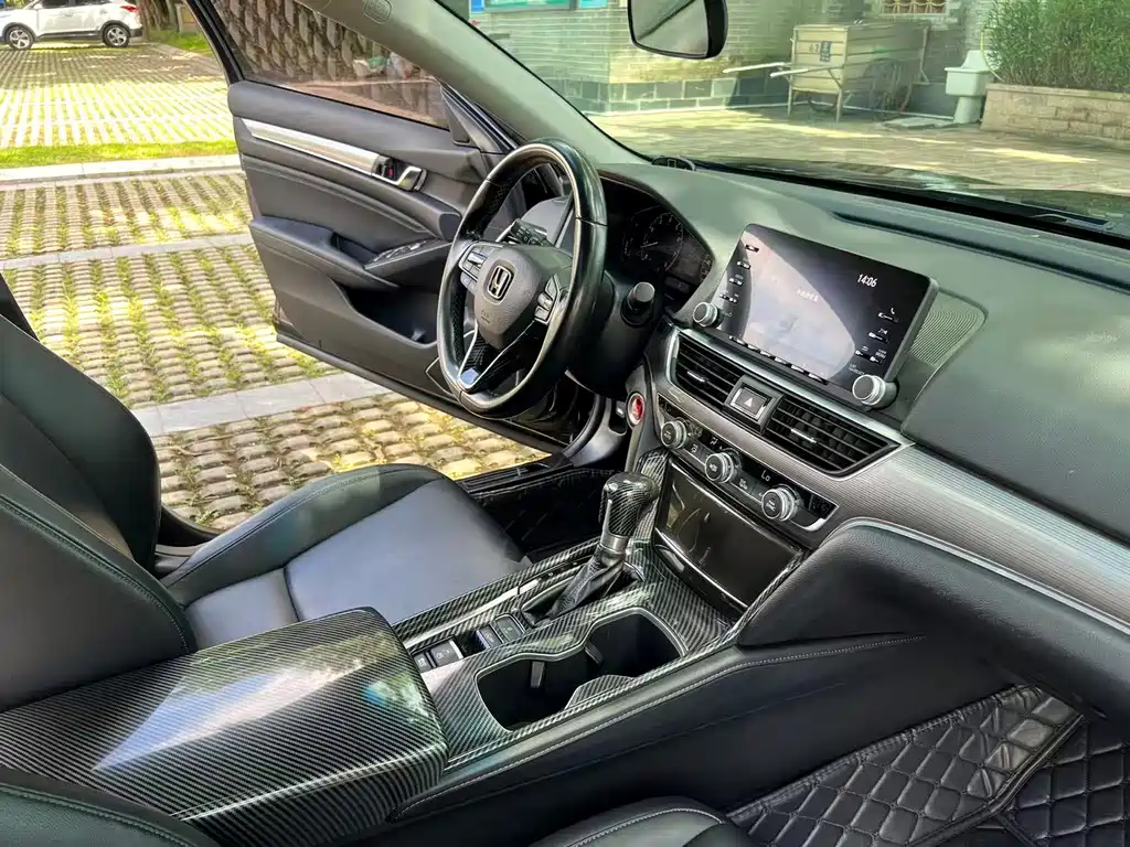 Honda Accord 2019 — фото 14
