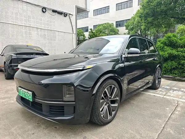 Li Auto L8 2023