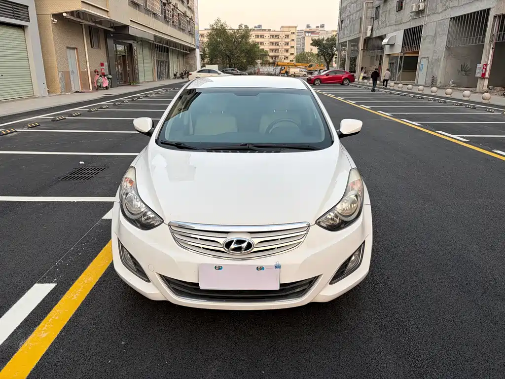 Hyundai Elantra Langdong 2014 — фото 2