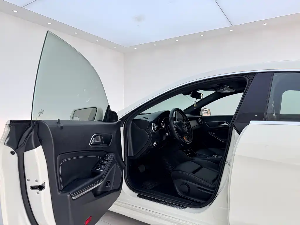 Mercedes-Benz CLA 2016 — фото 10