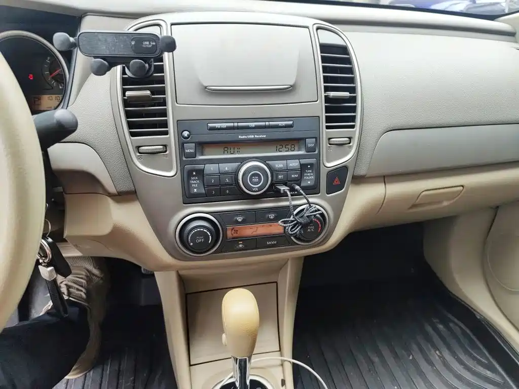Nissan Sylphy 2018 — фото 10