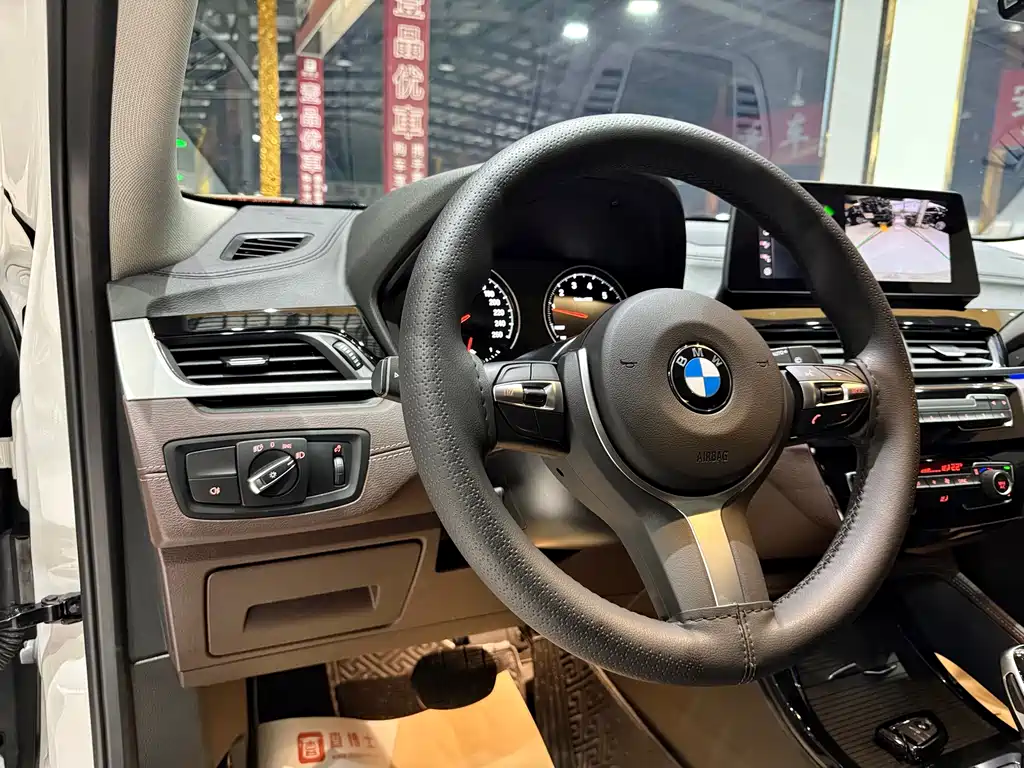 BMW X2 2022 — фото 20