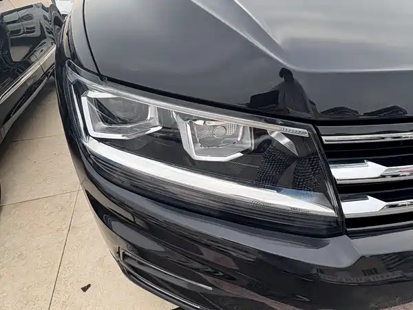 Volkswagen Tiguan L 2019