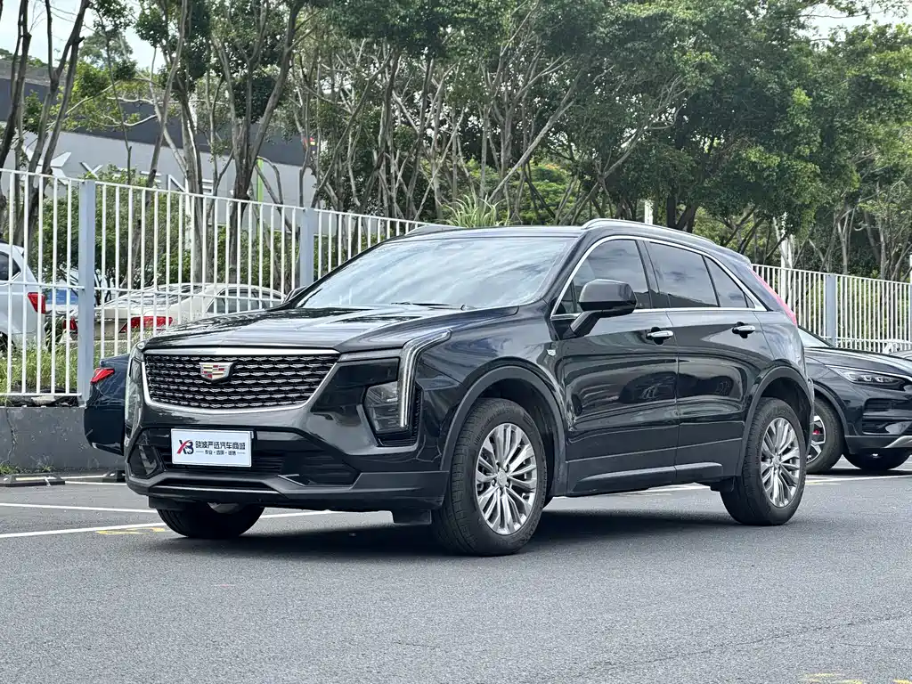 Cadillac XT4 2023 — фото 1