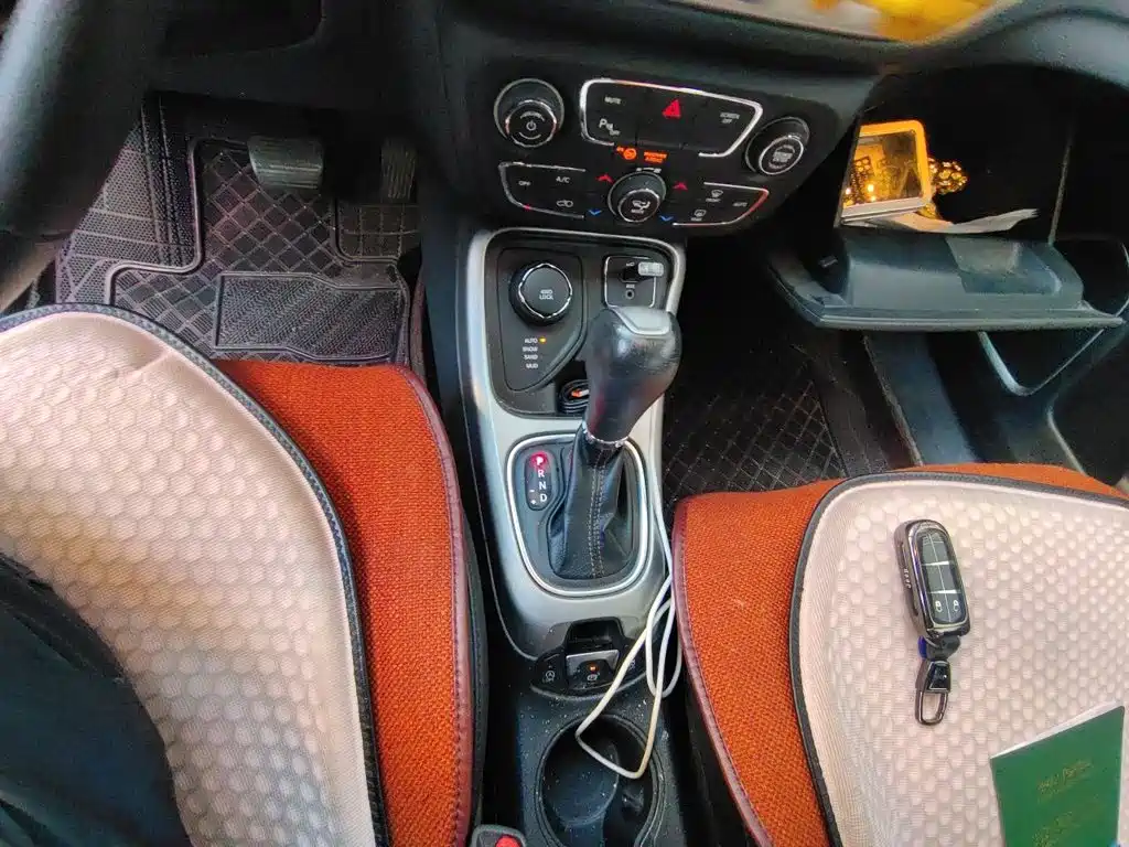 Jeep Compass 2019 — фото 15