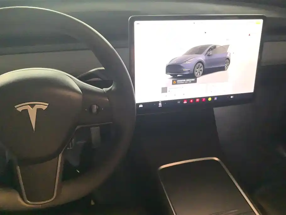 Tesla Model Y 2024 — фото 12