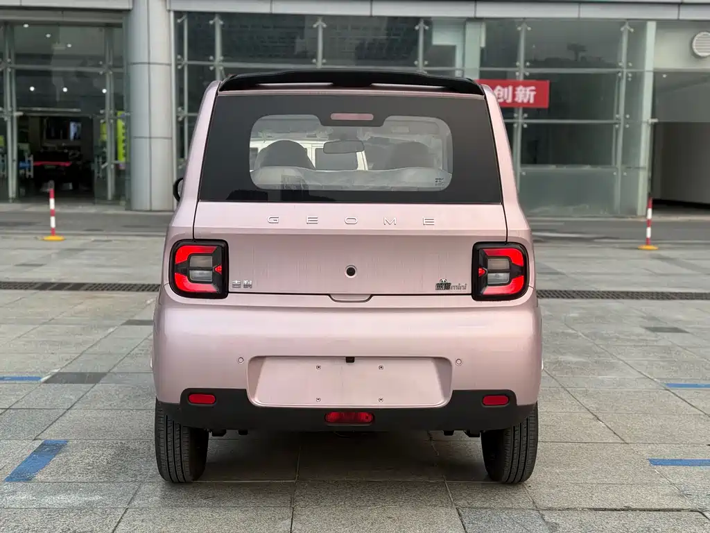 Geely Galaxy Panda 2026 — фото 11