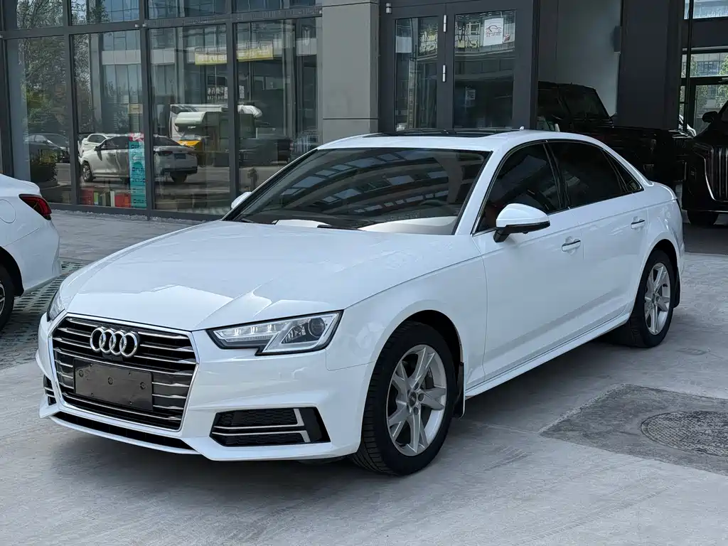 Audi A4L 2019 — фото 2