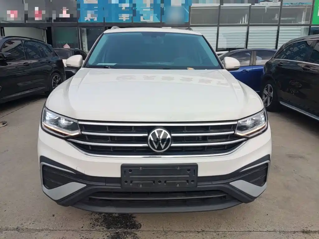 Volkswagen Tiguan L 2023 — фото 3