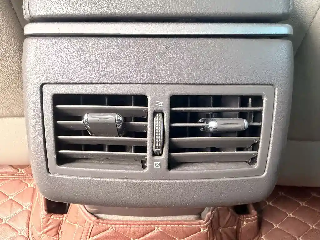 Toyota Camry 2013 — фото 18