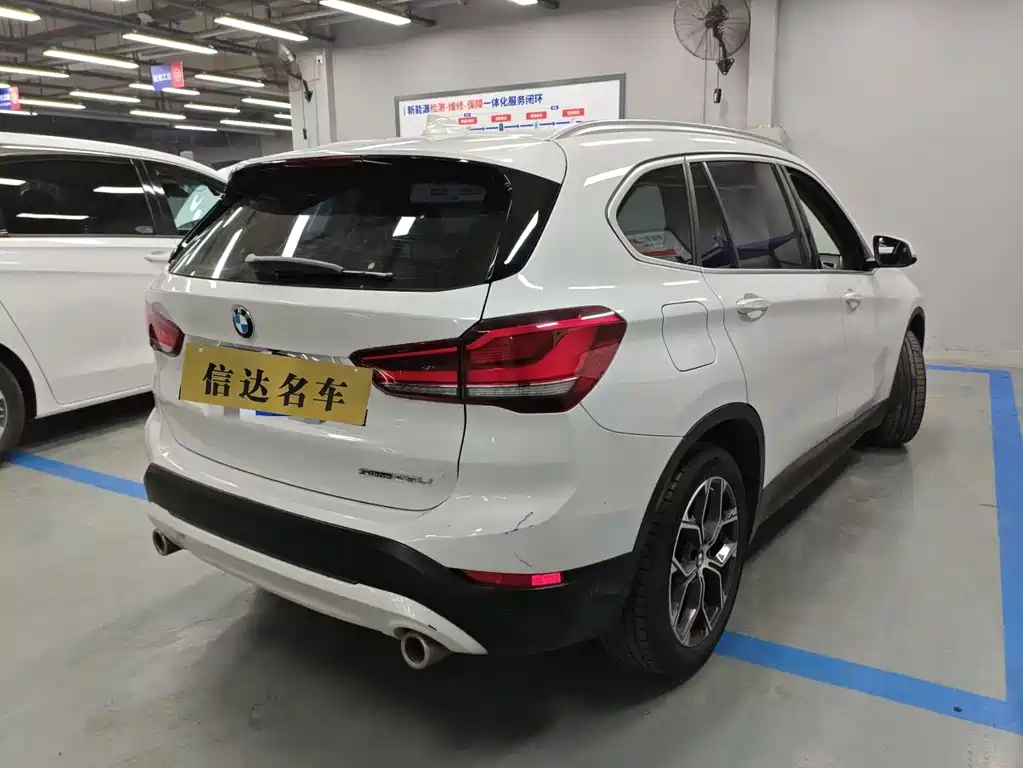 BMW X1 2021 — фото 8