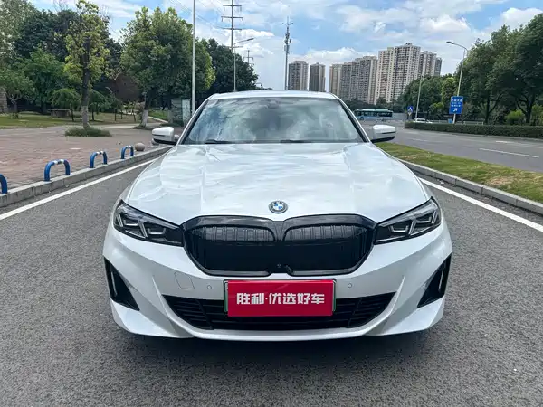 BMW i3 2022