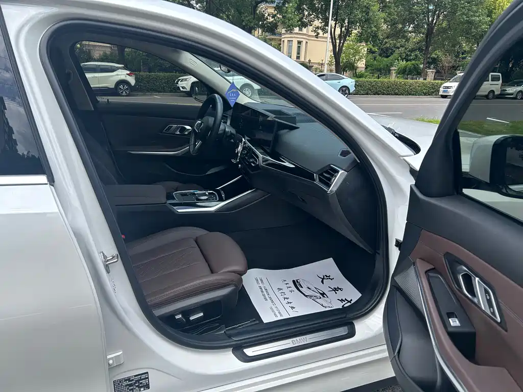 BMW i3 2022 — фото 12