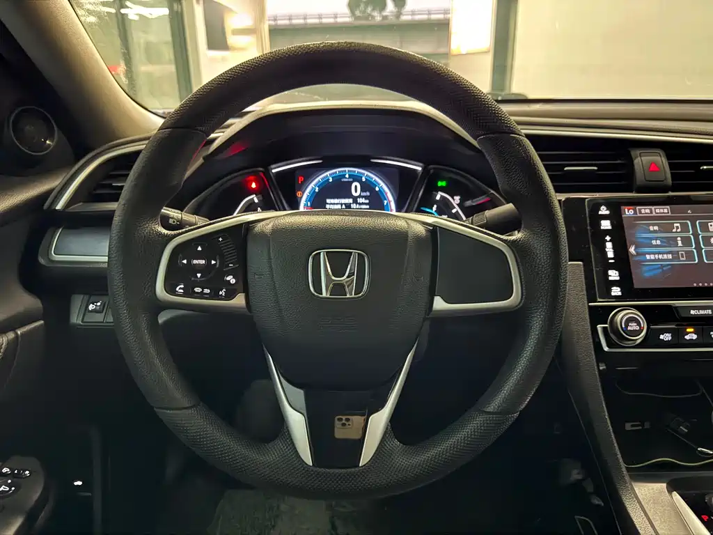 Honda Civic 2016 — фото 11