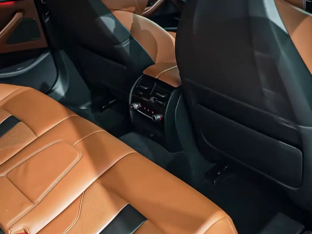 BMW M5 2019 — фото 16