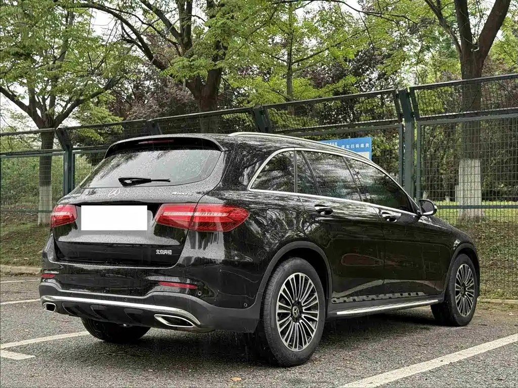 Mercedes-Benz GLC 2018 — фото 12