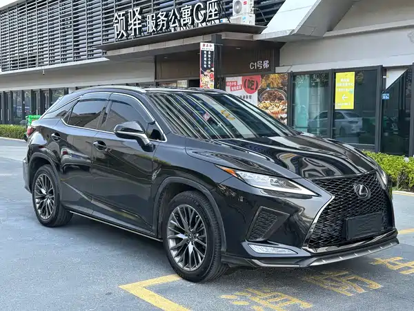 Lexus RX 2021