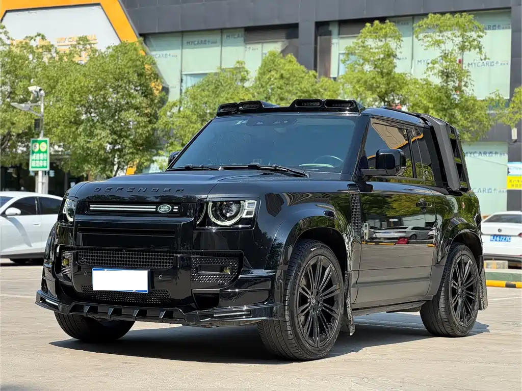 Land Rover Defender 2022