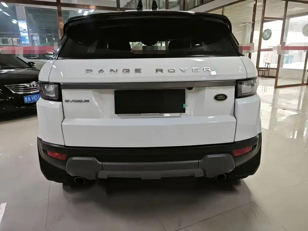 Land Rover Evoque 2018 — фото 3