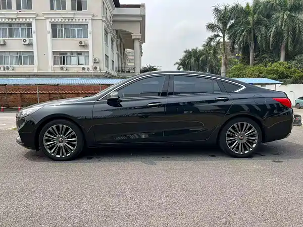 Hongqi H5 2020