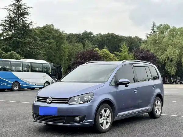 Volkswagen Touran 2015