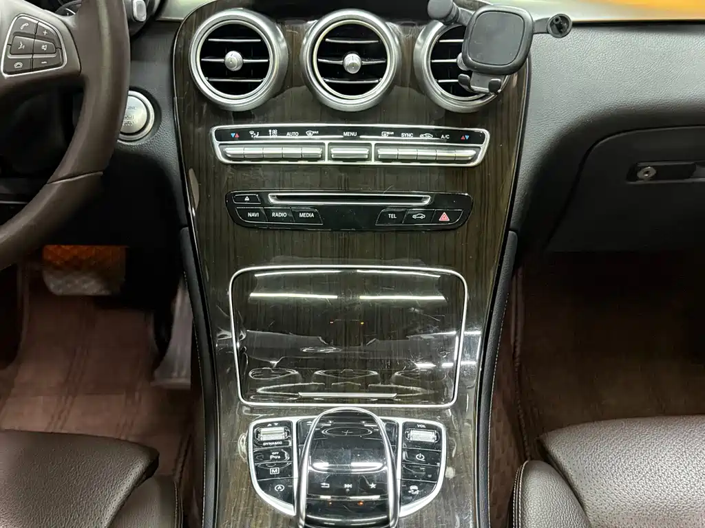 Mercedes-Benz GLC 2019 — фото 12