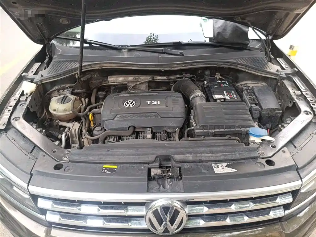 Volkswagen Tiguan L 2017 — фото 21