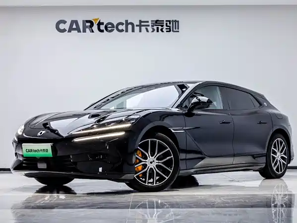 Denza Z9GT 2024
