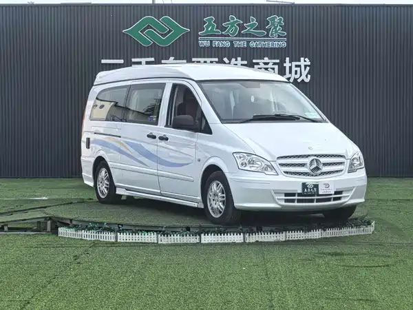 Mercedes-Benz Vito 2013