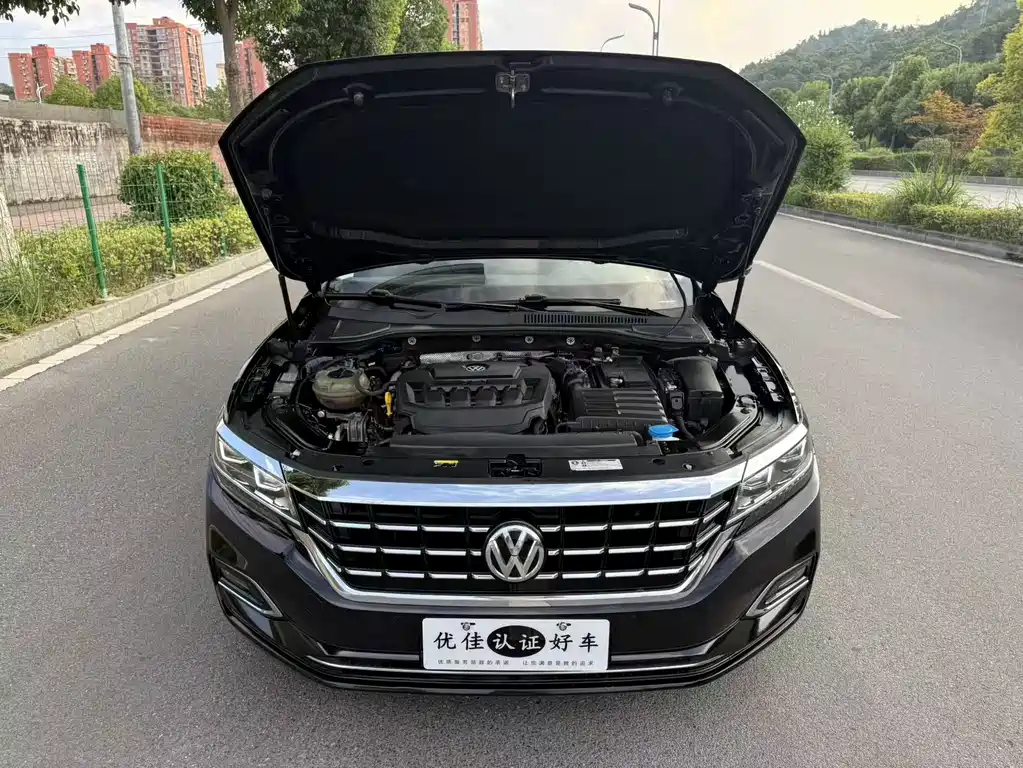 Volkswagen Passat 2019 — фото 8