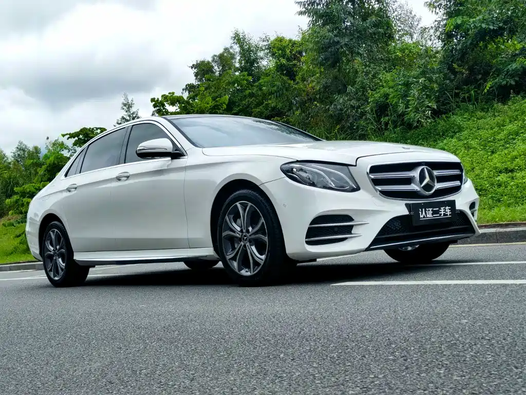 Mercedes-Benz E-Class 2019 — фото 3