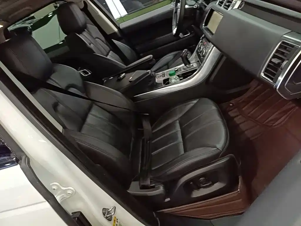 Land Rover Range Rover Sport 2017 — фото 25