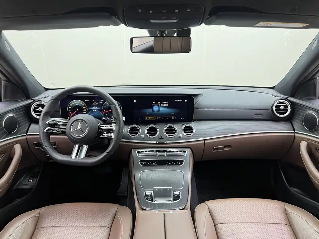 Mercedes-Benz E-Class 2021 — фото 12