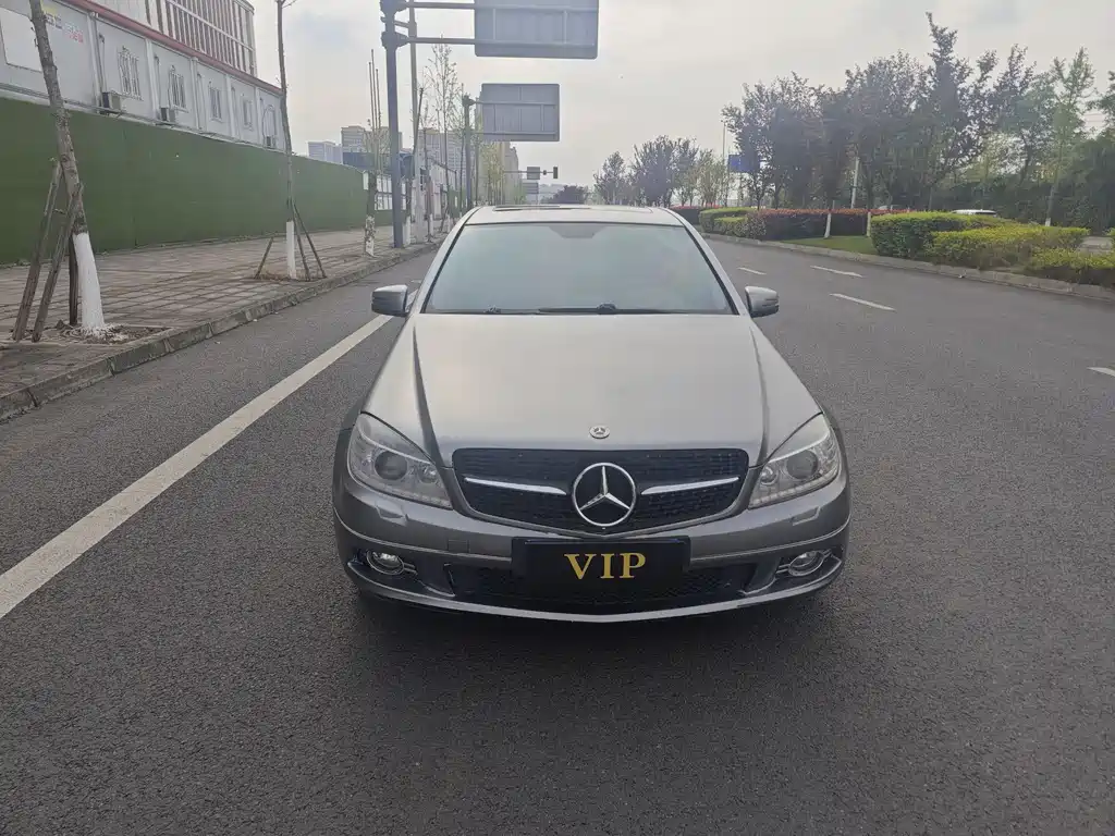 Mercedes-Benz C-Class 2010