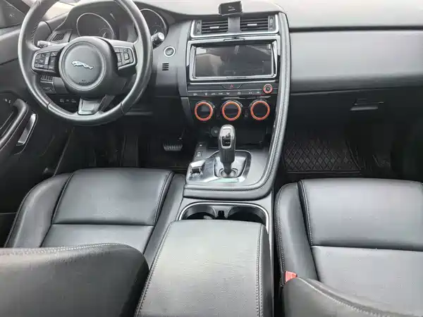 Jaguar E-PACE 2018