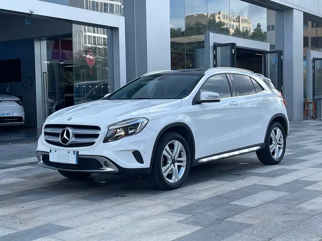 Mercedes-Benz GLA 2015 — фото 19
