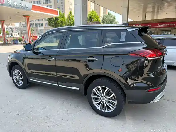 Geely Boyue 2021