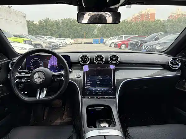 Mercedes-Benz C-Class 2023