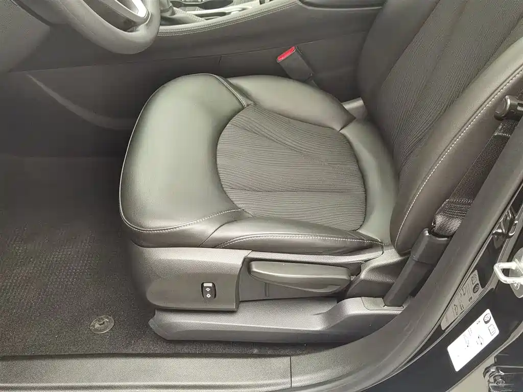 Buick Envision Plus 2021 — фото 20