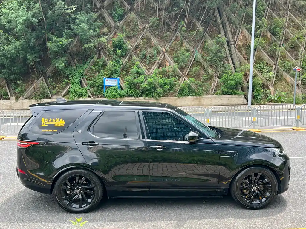 Land Rover Discovery 2020 — фото 13
