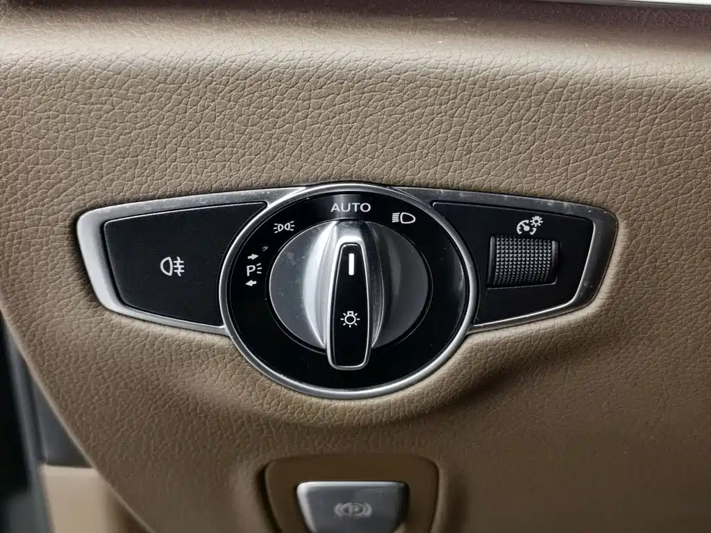 Mercedes-Benz E-Class New Energy 2023 — фото 21
