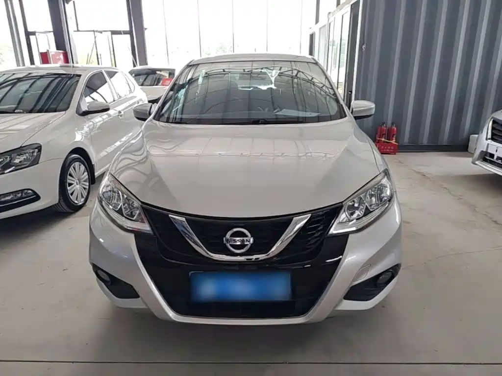 Nissan Tiida 2017 — фото 3