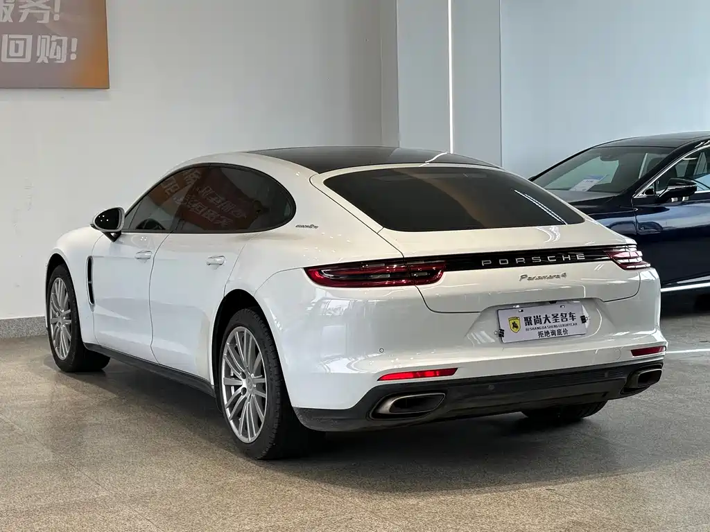 Porsche Panamera 2020 — фото 9