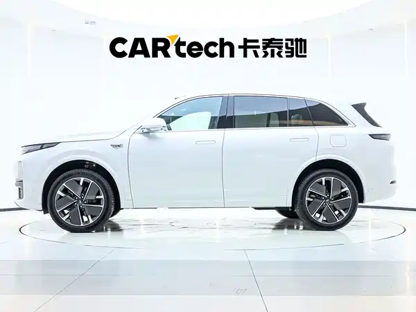Li Auto L7 2025
