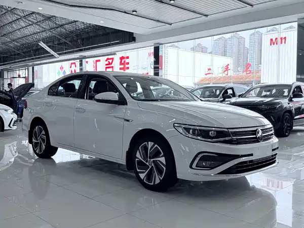 Volkswagen Bora 2023