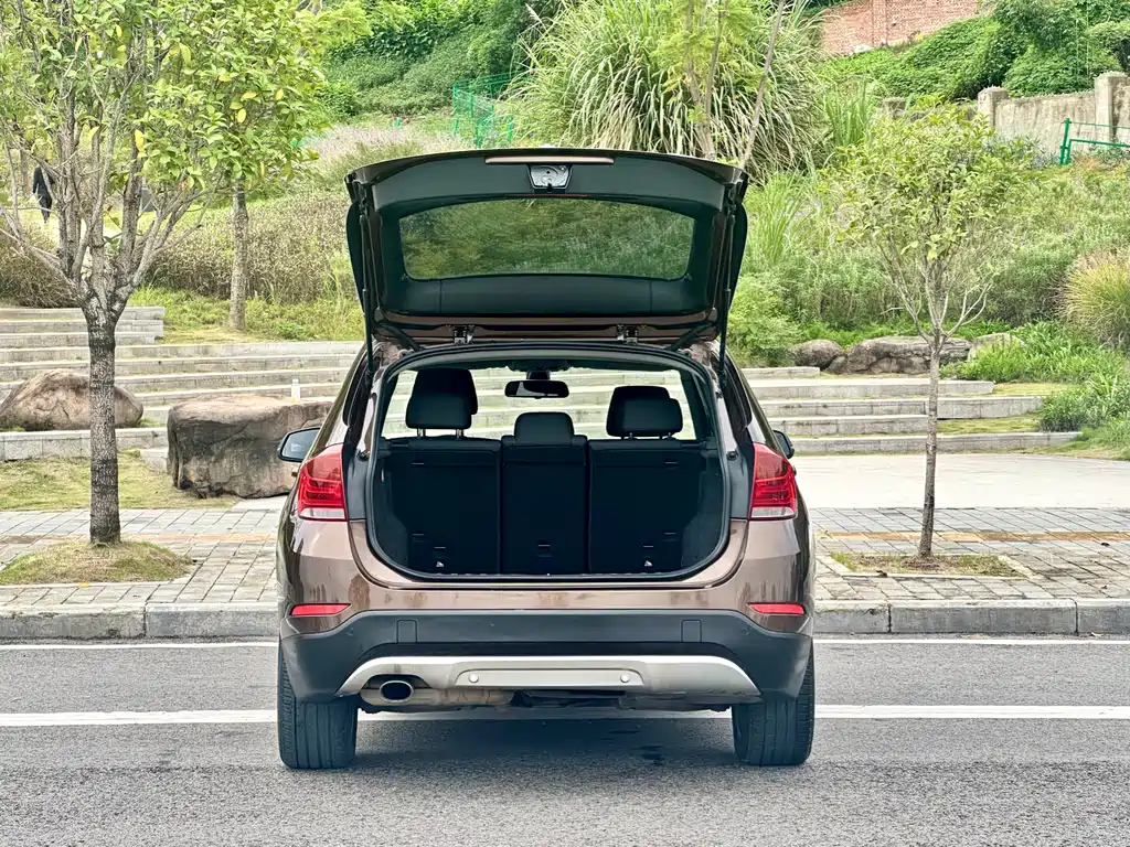 BMW X1 2014 — фото 14